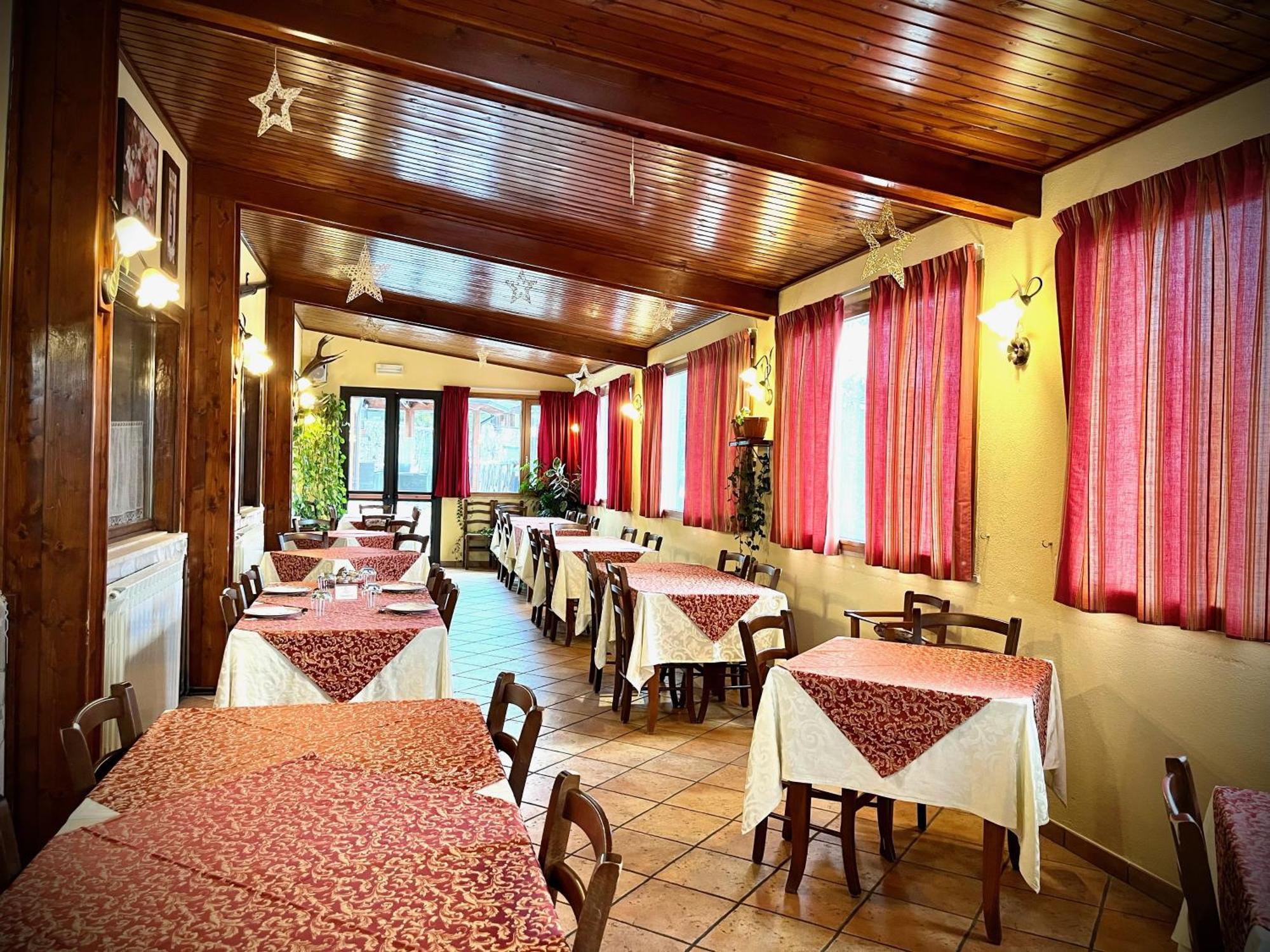 Hotel Pinguino Pescasseroli Ngoại thất bức ảnh