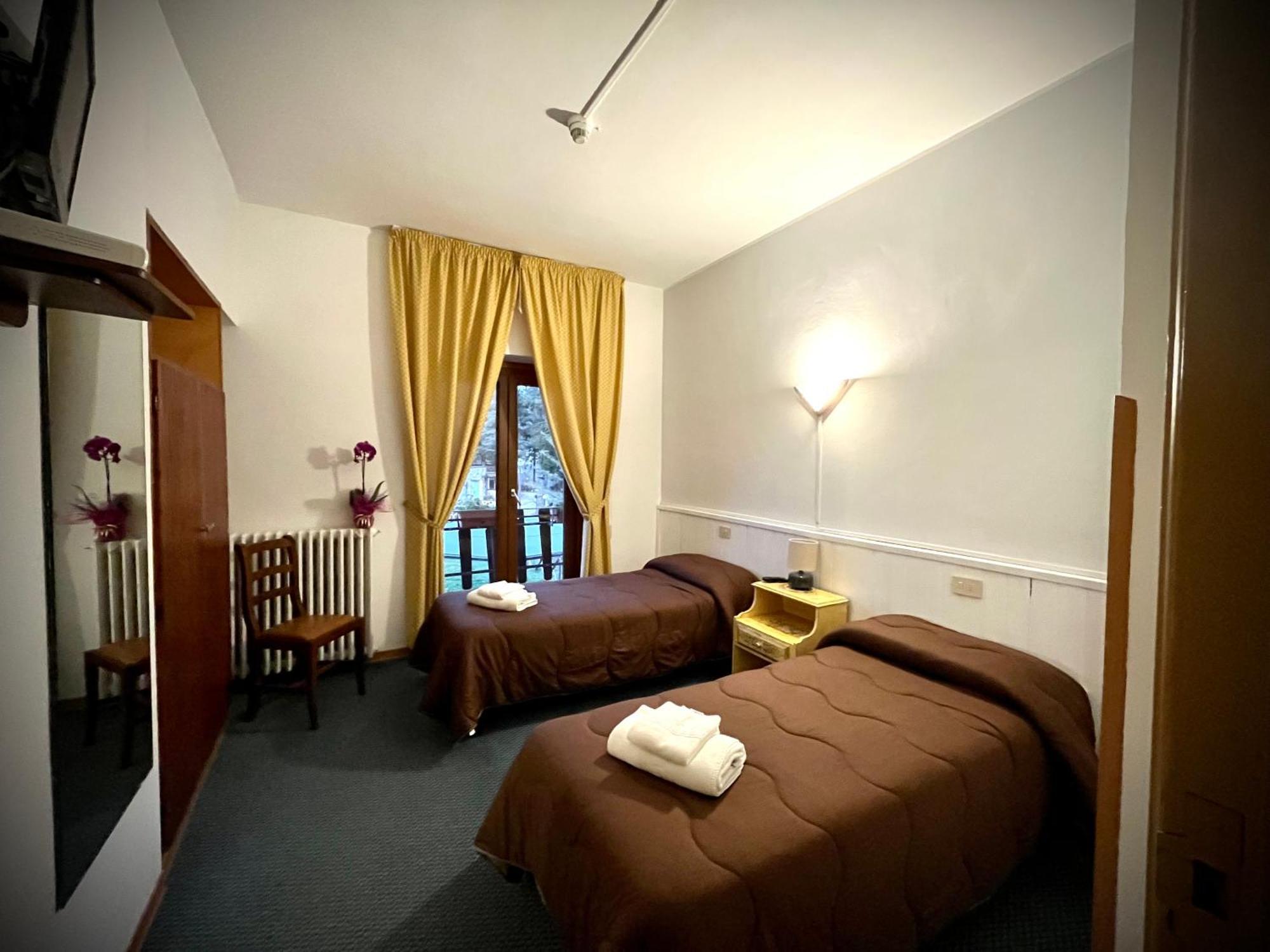 Hotel Pinguino Pescasseroli Ngoại thất bức ảnh