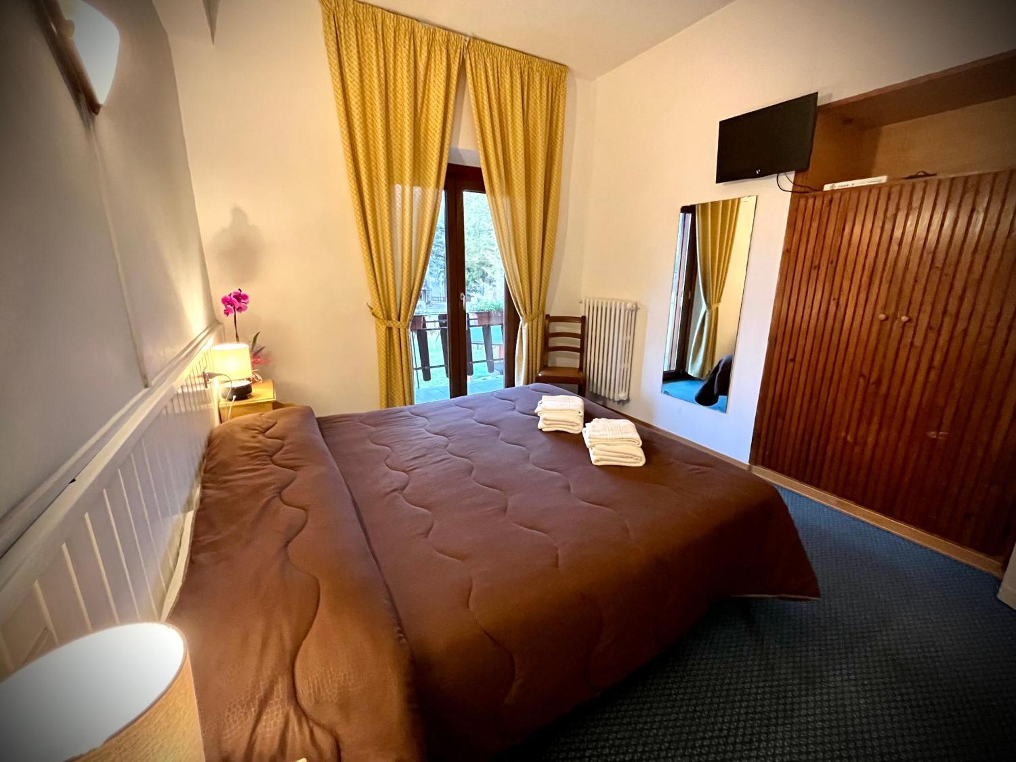 Hotel Pinguino Pescasseroli Ngoại thất bức ảnh