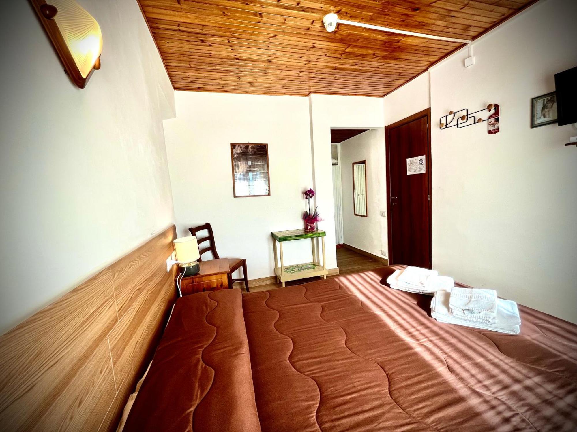 Hotel Pinguino Pescasseroli Ngoại thất bức ảnh