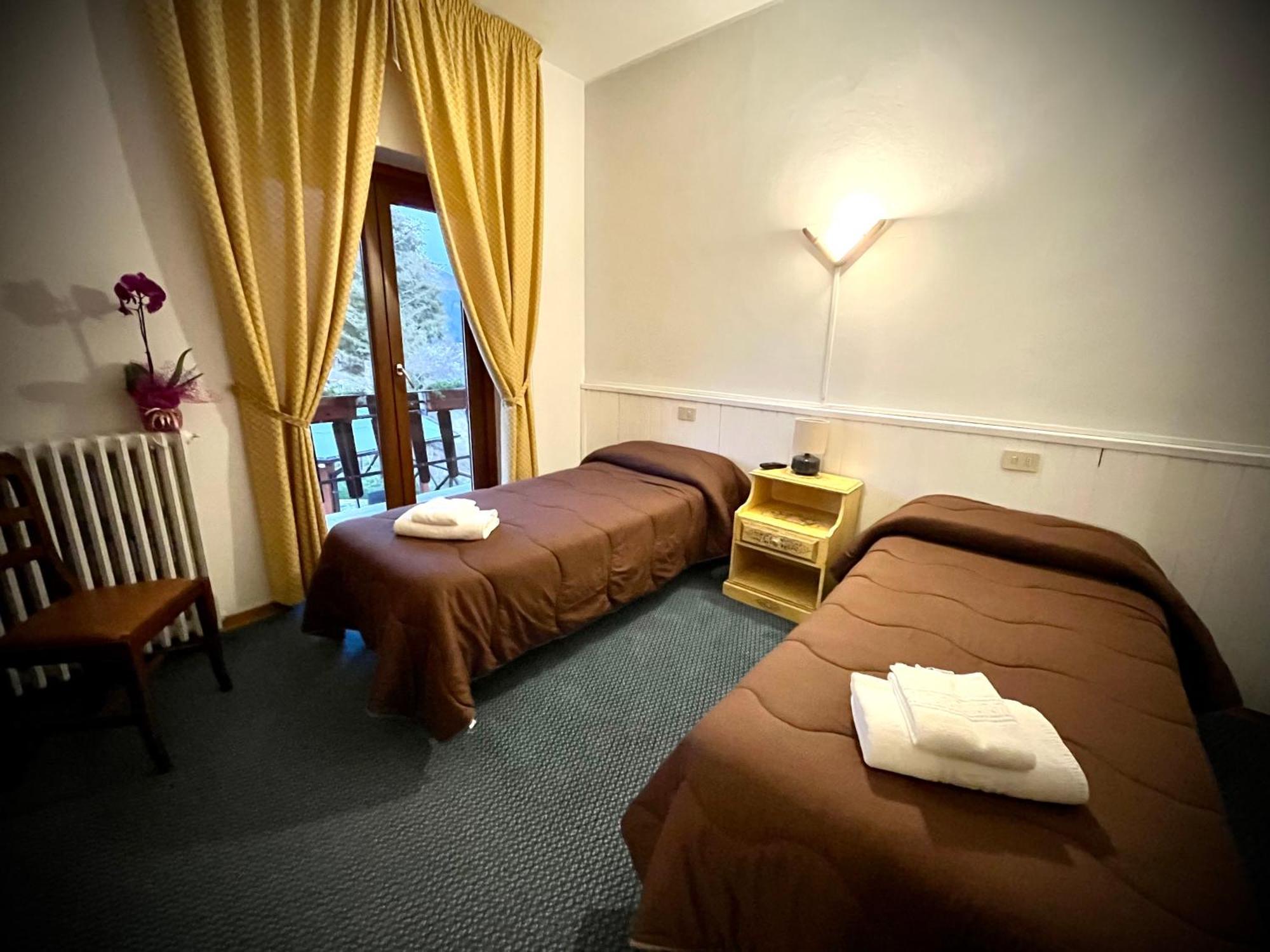 Hotel Pinguino Pescasseroli Phòng bức ảnh